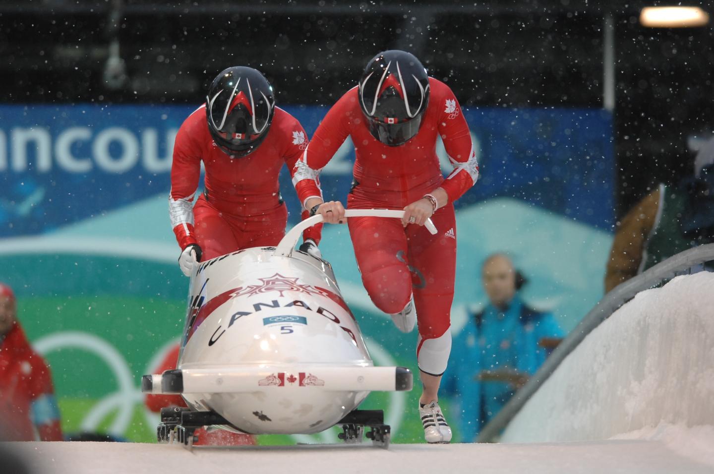 Bobsleigh push off at olympics